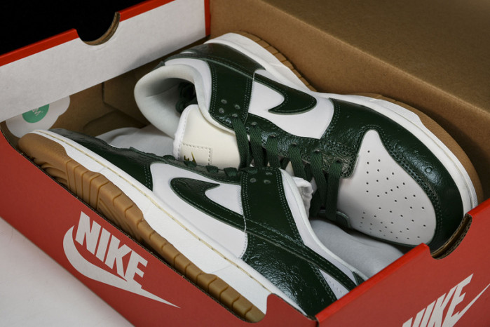 nike dunk low lx wmns gorge green fj2260-002
